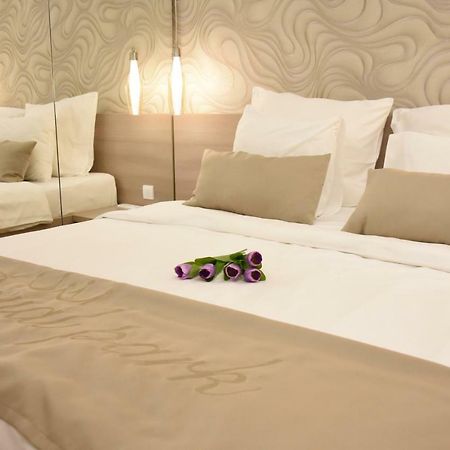 Royal Park Appartement Belgrado Buitenkant foto