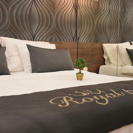 Royal Park Appartement Belgrado Buitenkant foto