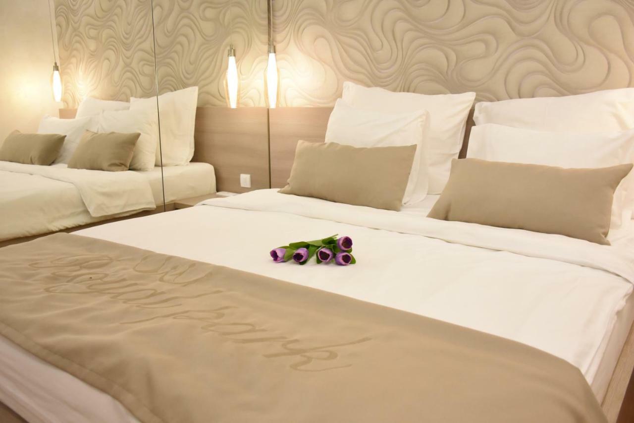 Royal Park Appartement Belgrado Buitenkant foto